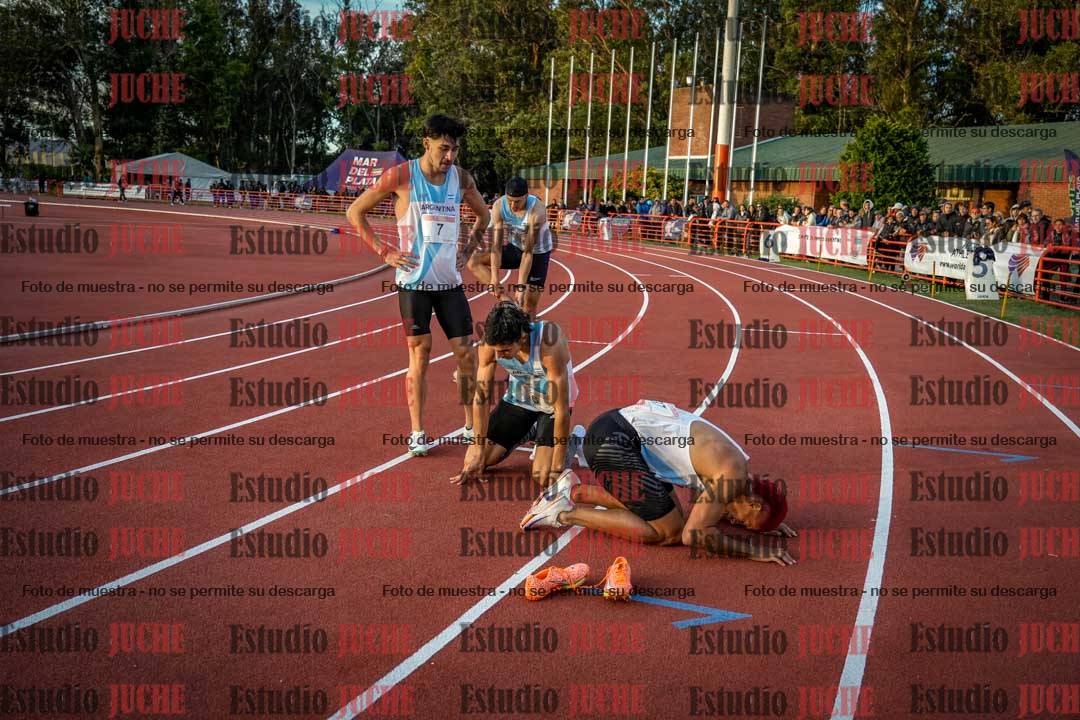 Fotos de algunos extras y podios del día 3