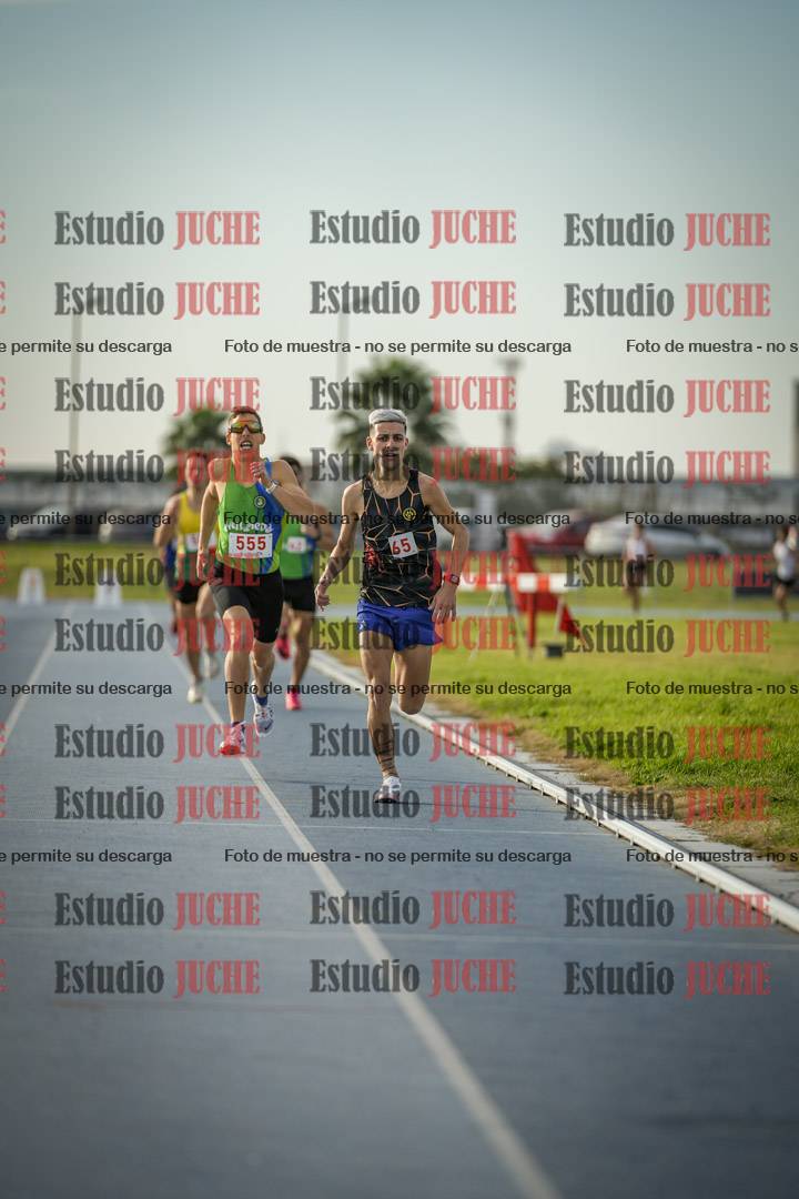 Fotos de los 1500 m llanos de varones