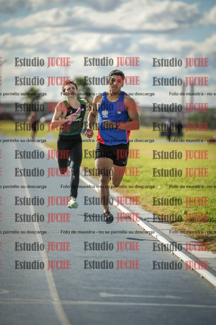 Fotos de las postas 4x400 m llanos de varones