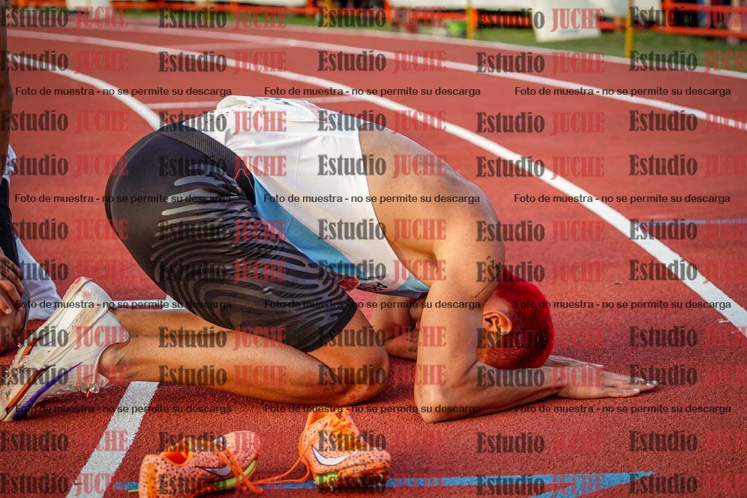 Fotos de algunos extras y podios del día 3