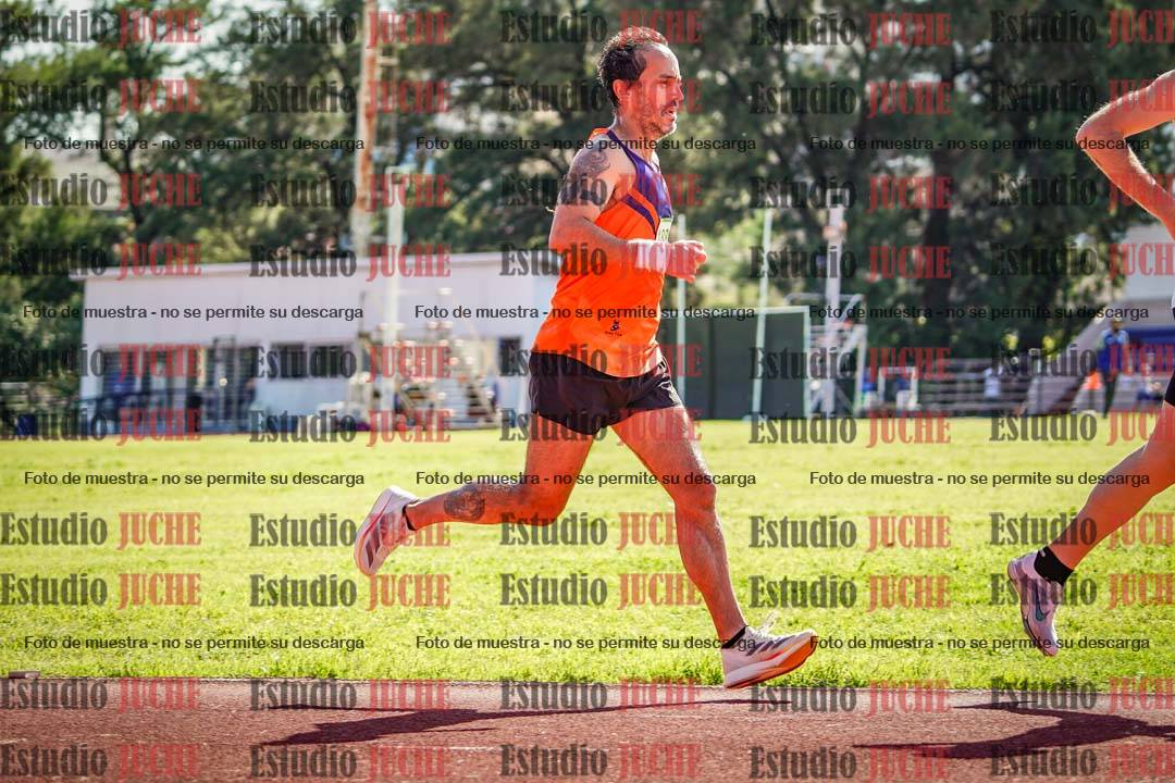 Fotos de los 5000 m llanos de mujeres y varones