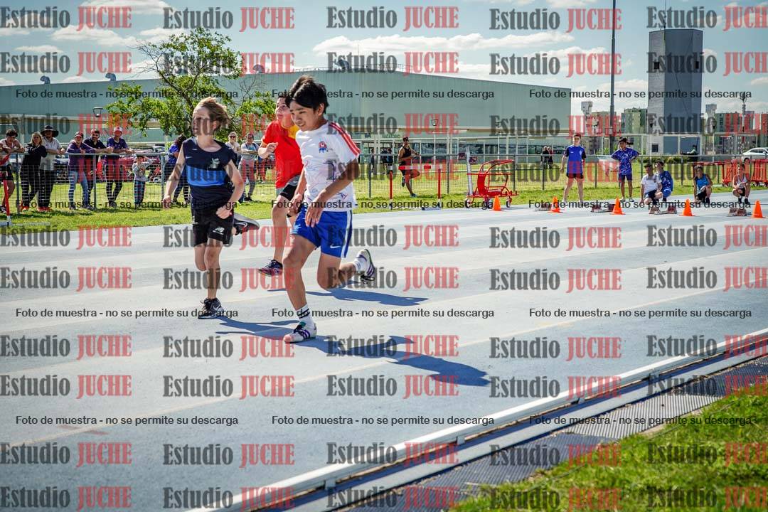 Fotos de los 50 m llanos de varones