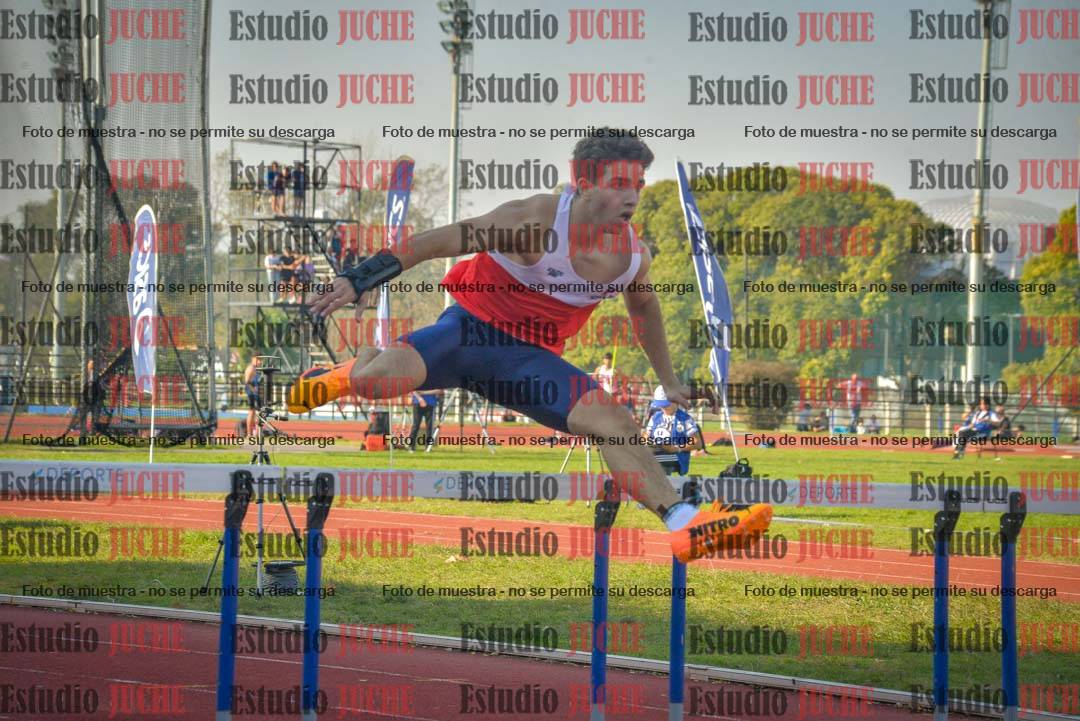 Fotos de los 400 m con vallas de varones