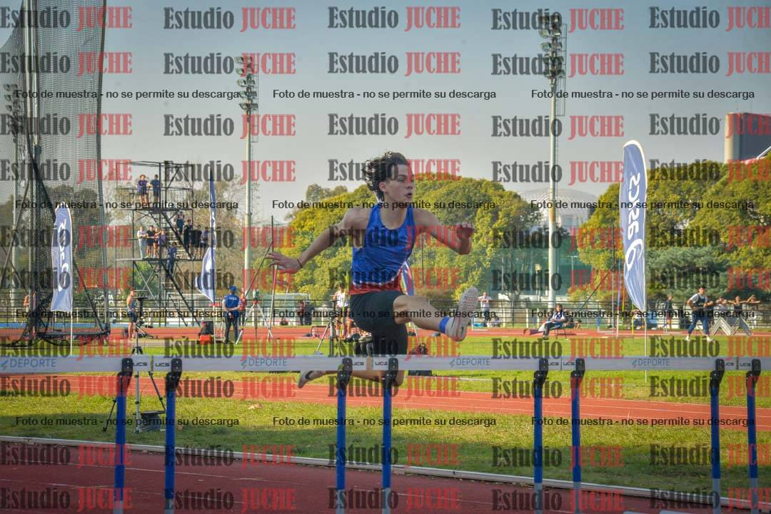 Fotos de los 400 m con vallas de varones