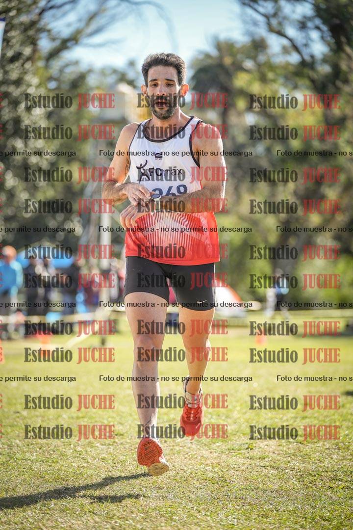 Fotos de la llegada del cross de 8000 m