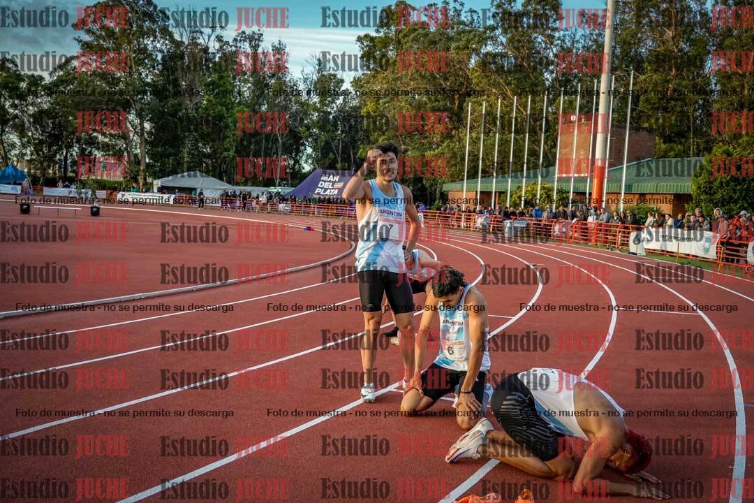 Fotos de algunos extras y podios del día 3