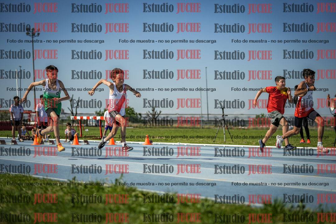 Fotos de los 50 m llanos de varones