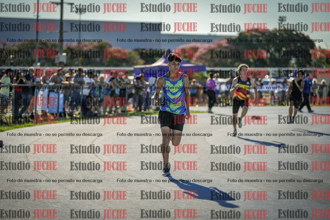 Fotos de los 400 m llanos de varones