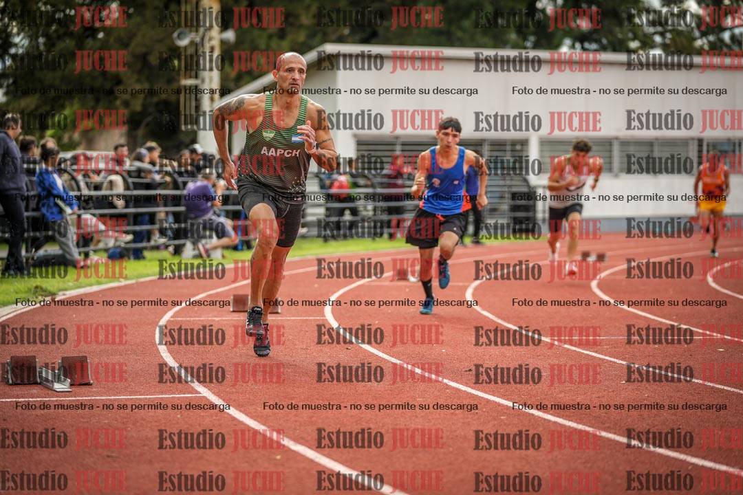 Fotos de los 400 m llanos de varones