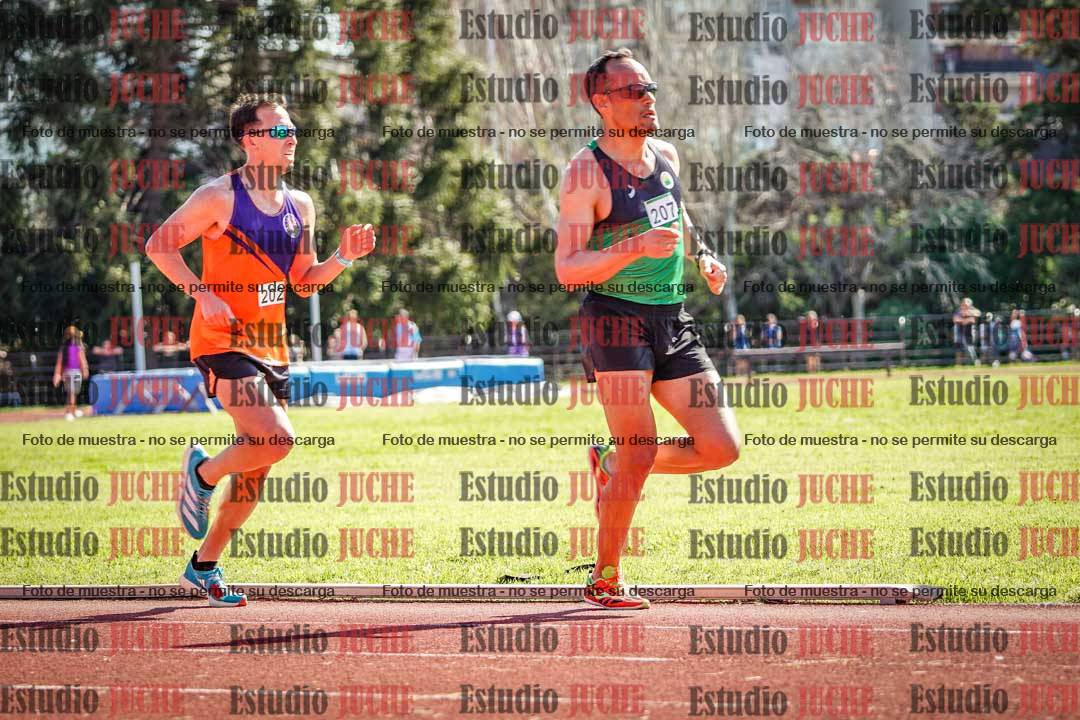 Fotos de los 5000 m llanos de mujeres y varones