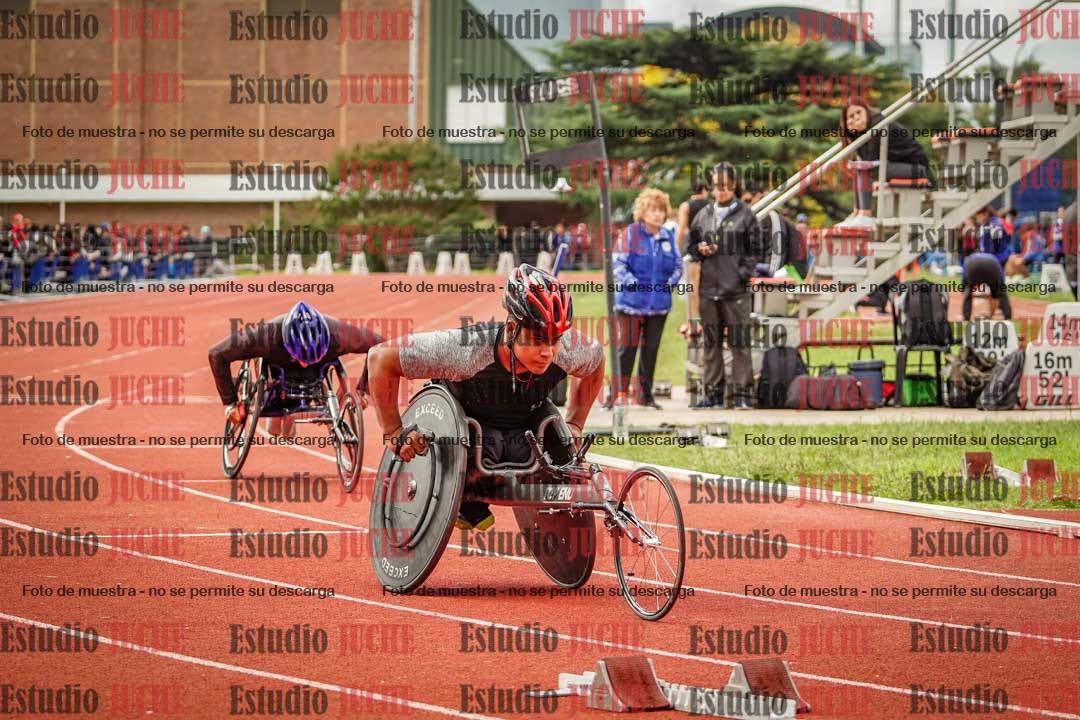 Fotos de los 400 m llanos de varones