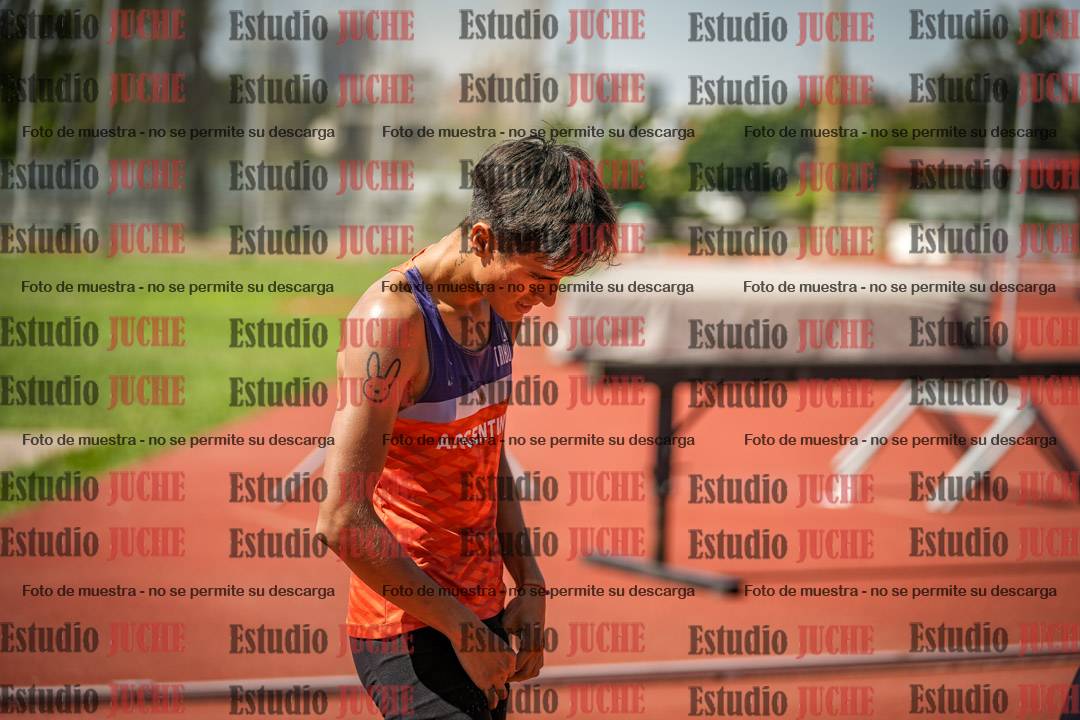 Fotos de los 400 m con vallas de varones