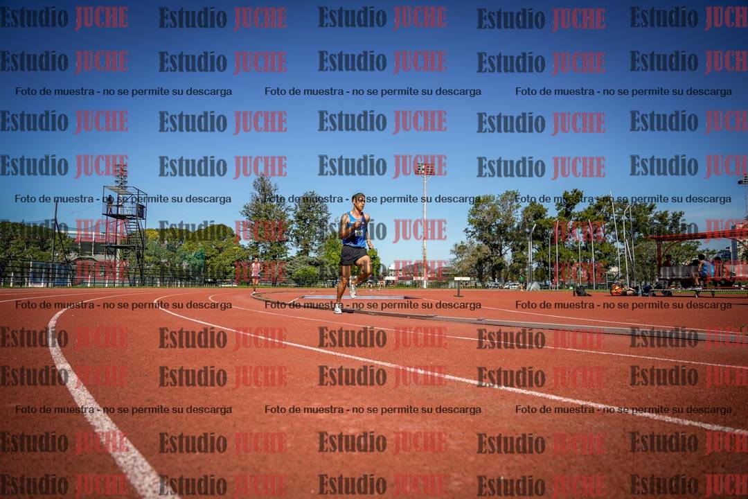 Fotos de los 5000 m llanos de mujeres y varones