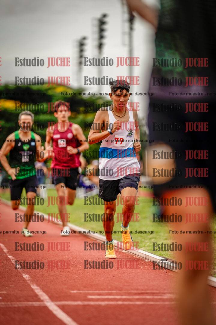Fotos de los 800 m de varones