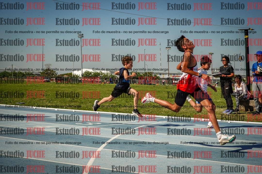 Fotos de los 50 m llanos de varones