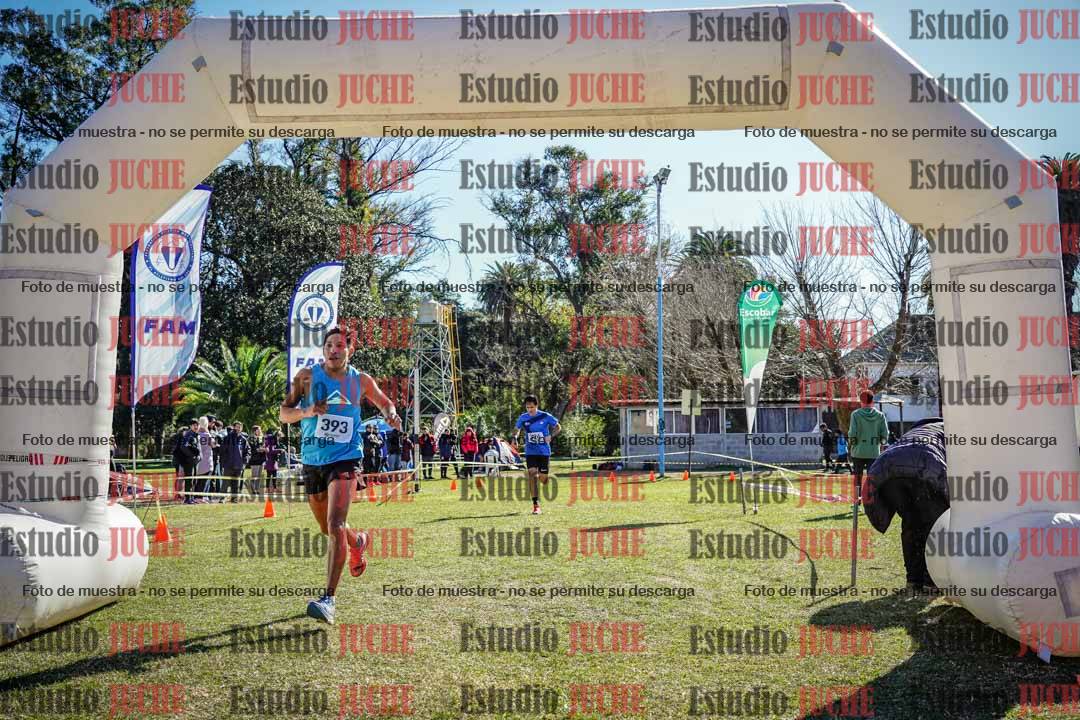Fotos de la llegada del cross de 8000 m