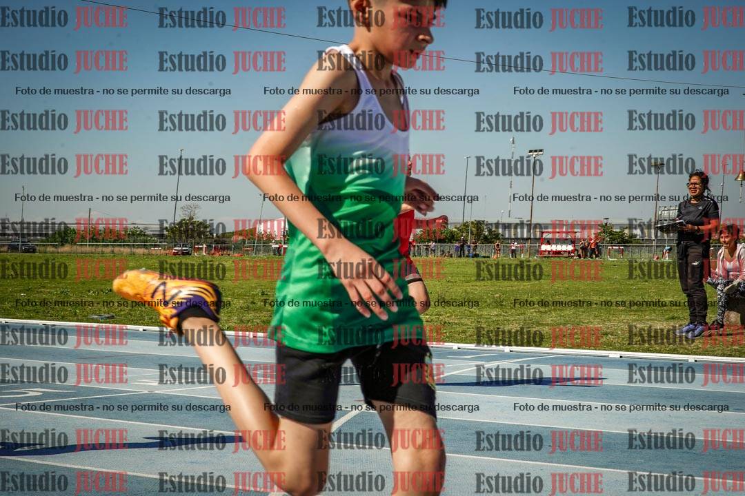 Fotos de los 50 m llanos de varones