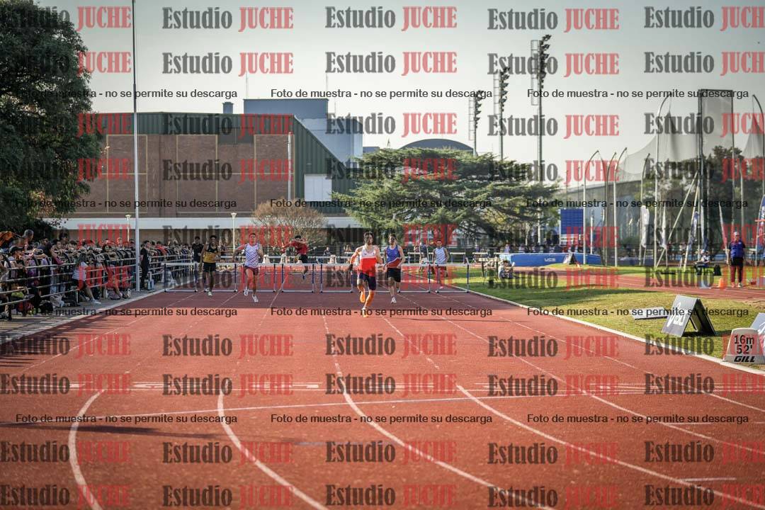 Fotos de los 400 m con vallas de varones
