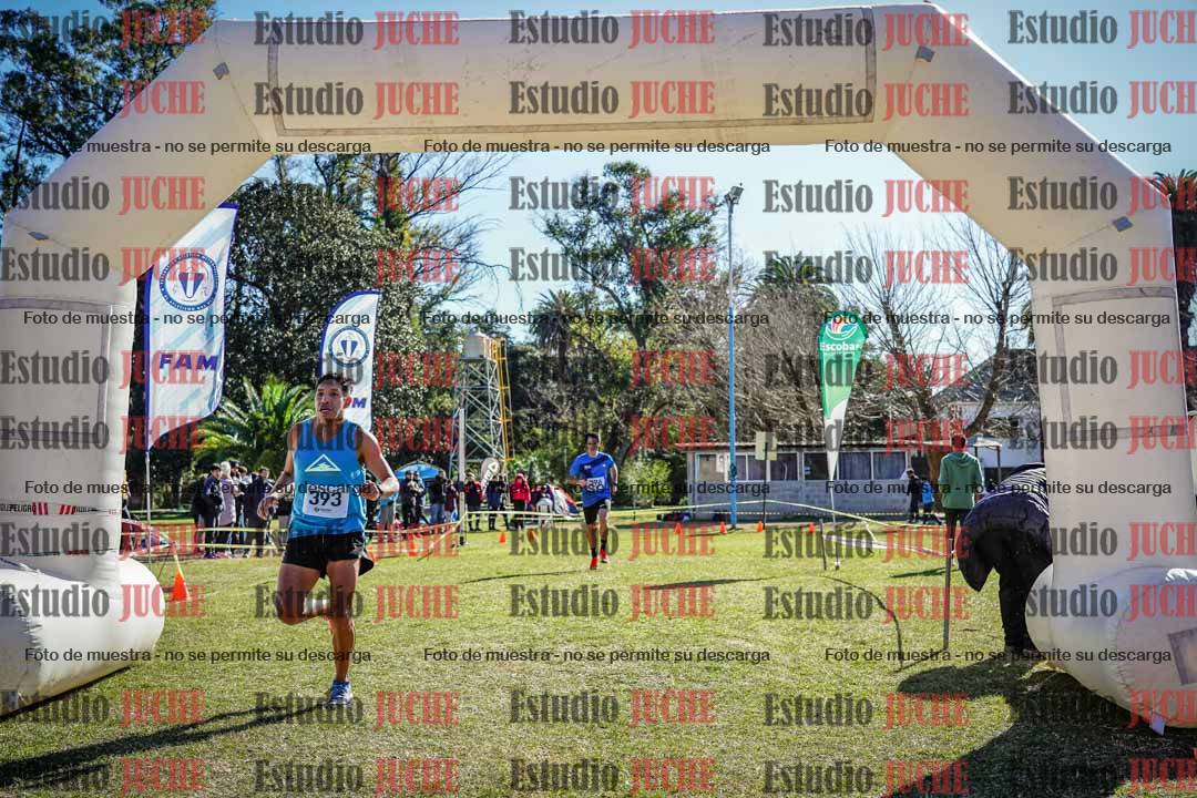 Fotos de la llegada del cross de 8000 m