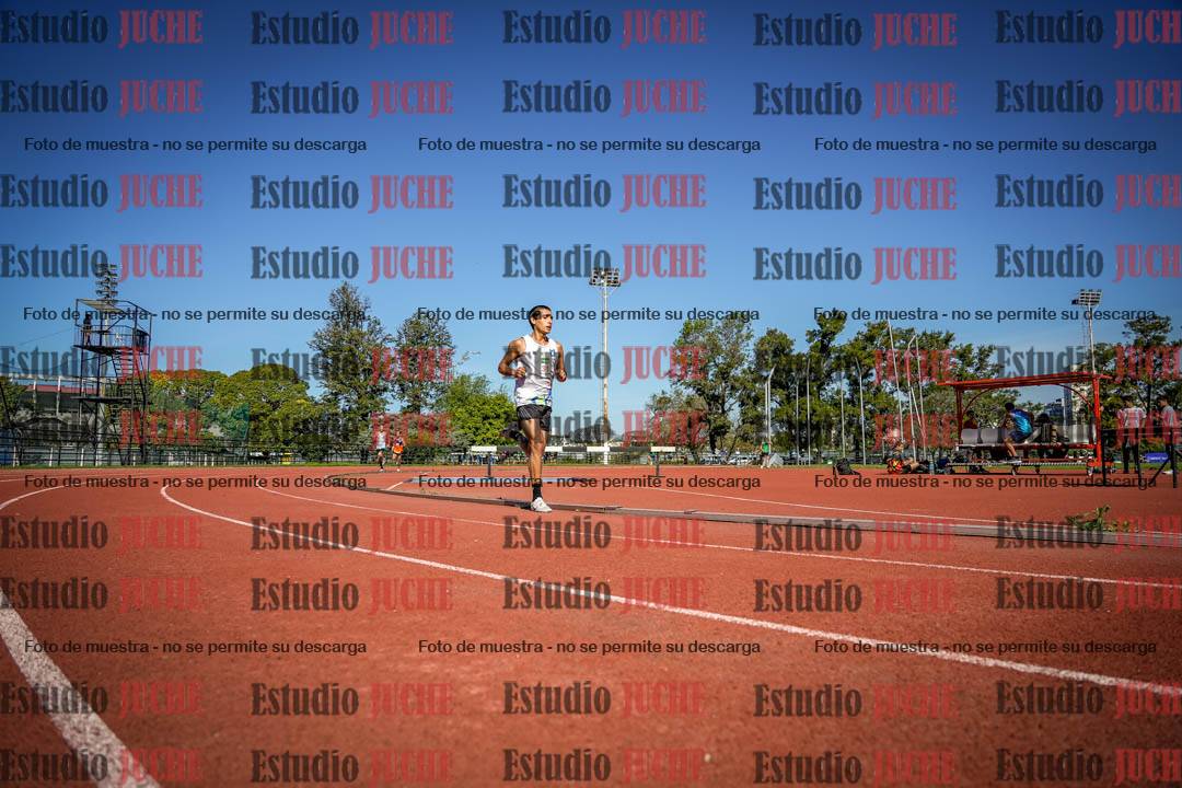 Fotos de los 5000 m llanos de mujeres y varones