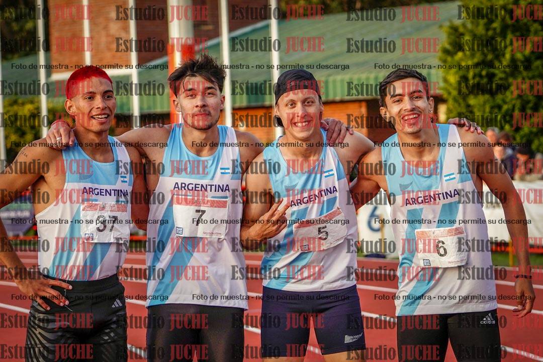 Fotos de algunos extras y podios del día 3