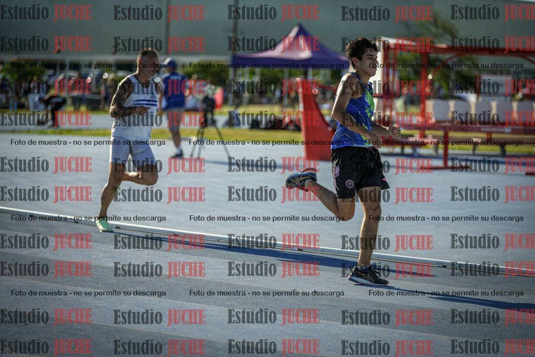 Fotos de los 400 m llanos de varones