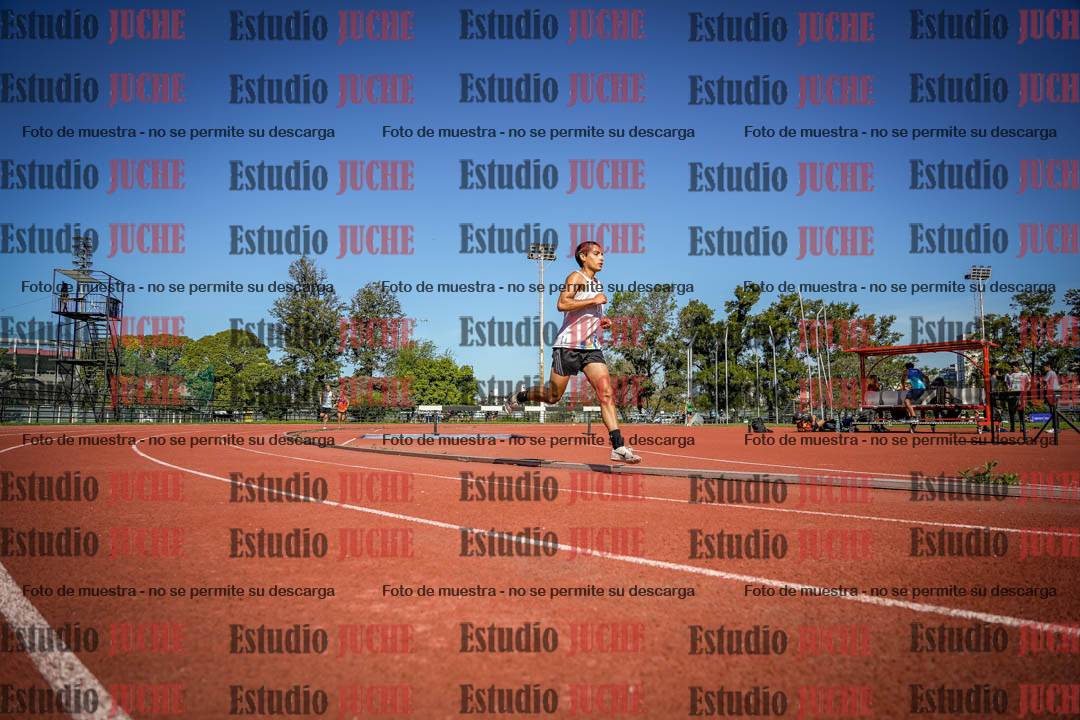 Fotos de los 5000 m llanos de mujeres y varones