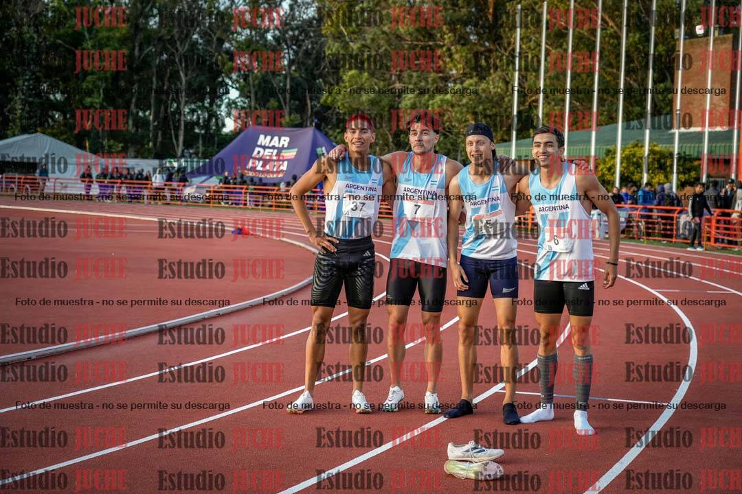 Fotos de algunos extras y podios del día 3