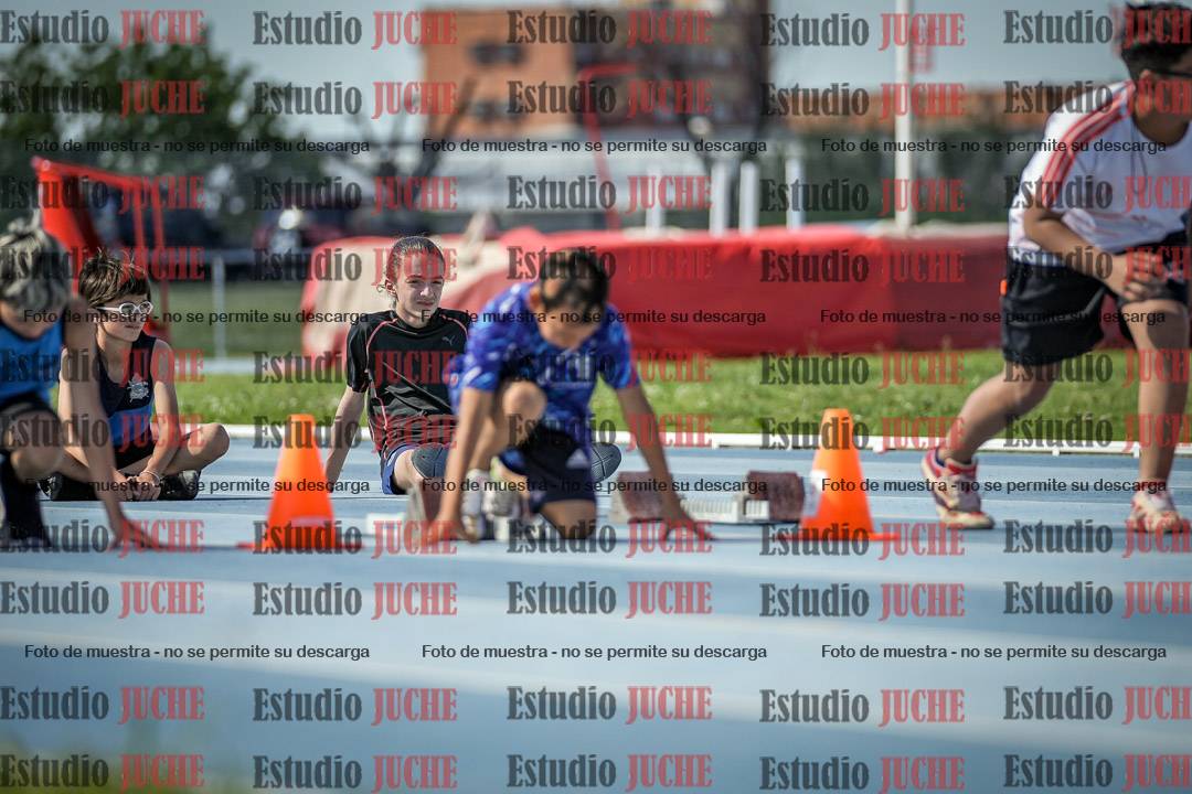 Fotos de los 50 m llanos de varones