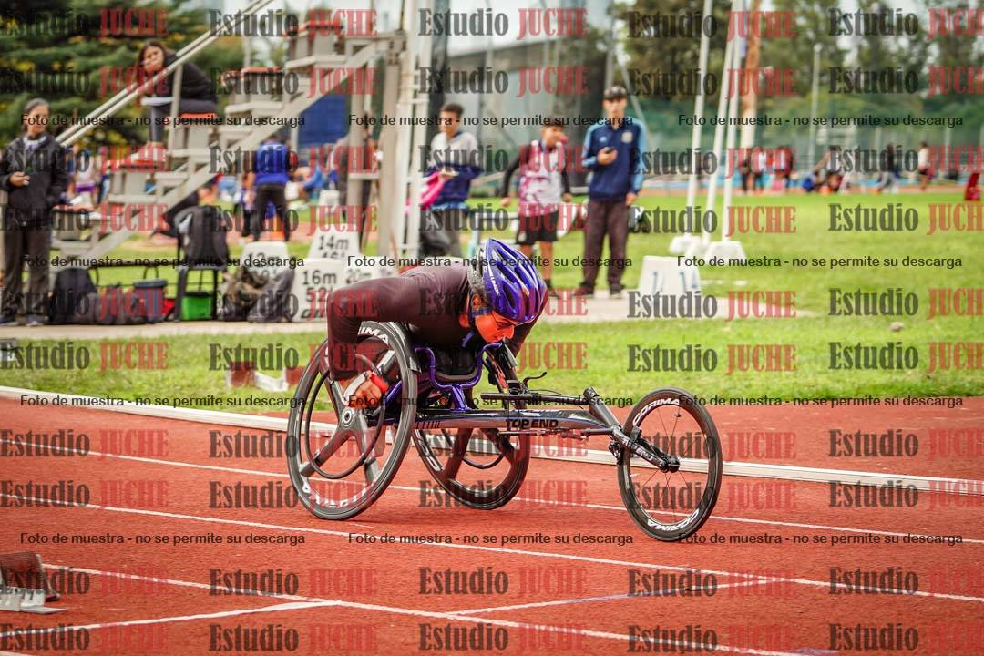 Fotos de los 400 m llanos de varones