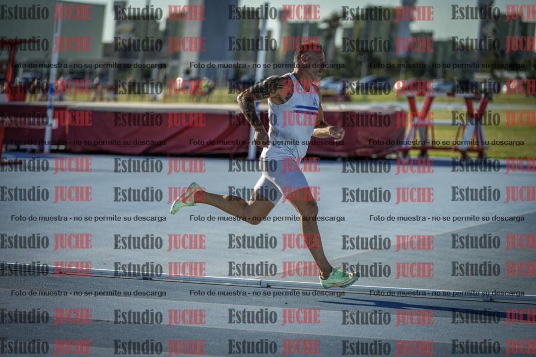 Fotos de los 400 m llanos de varones