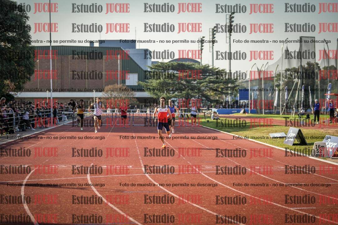 Fotos de los 400 m con vallas de varones