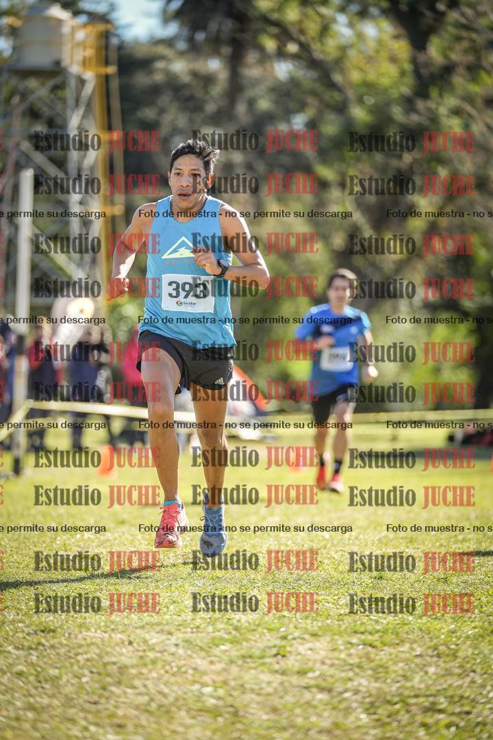 Fotos de la llegada del cross de 8000 m