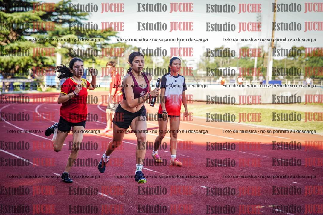 Fotos de las postas 5x80 m llanos de mujeres y varones