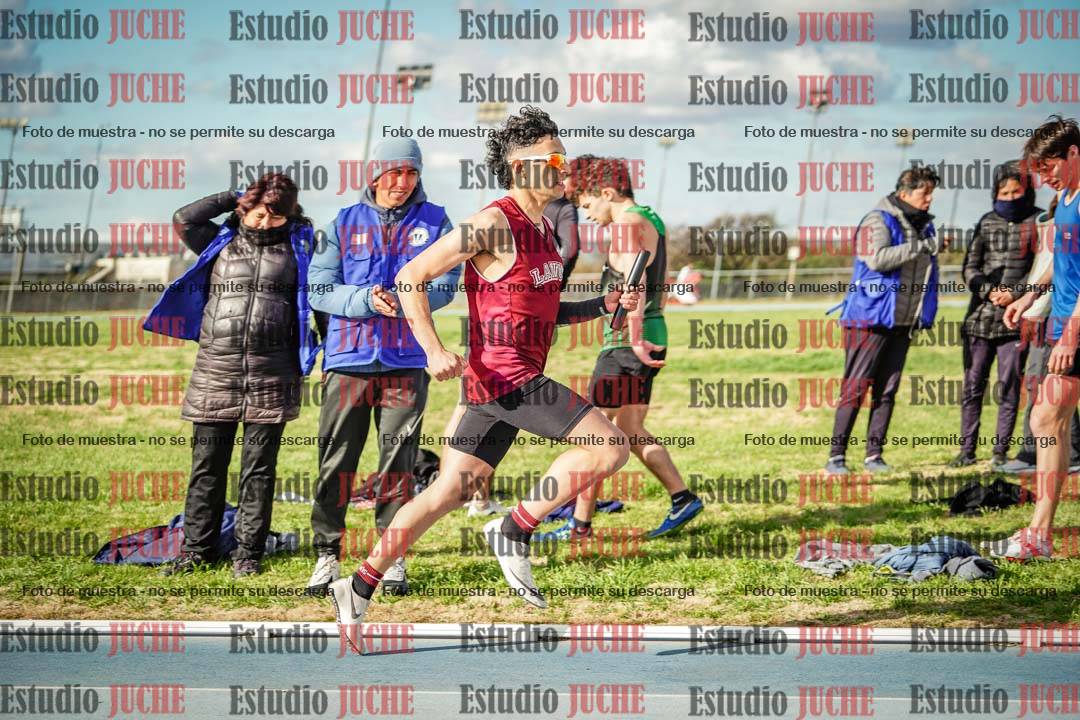 Fotos de las postas 4x400 m llanos de varones