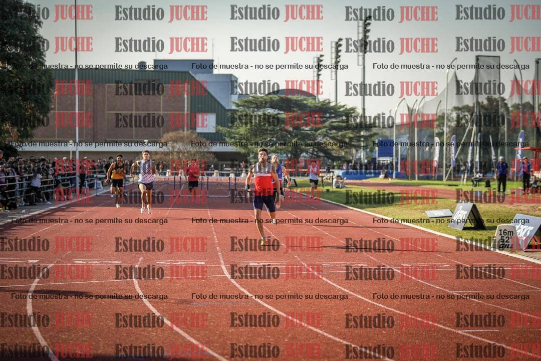 Fotos de los 400 m con vallas de varones