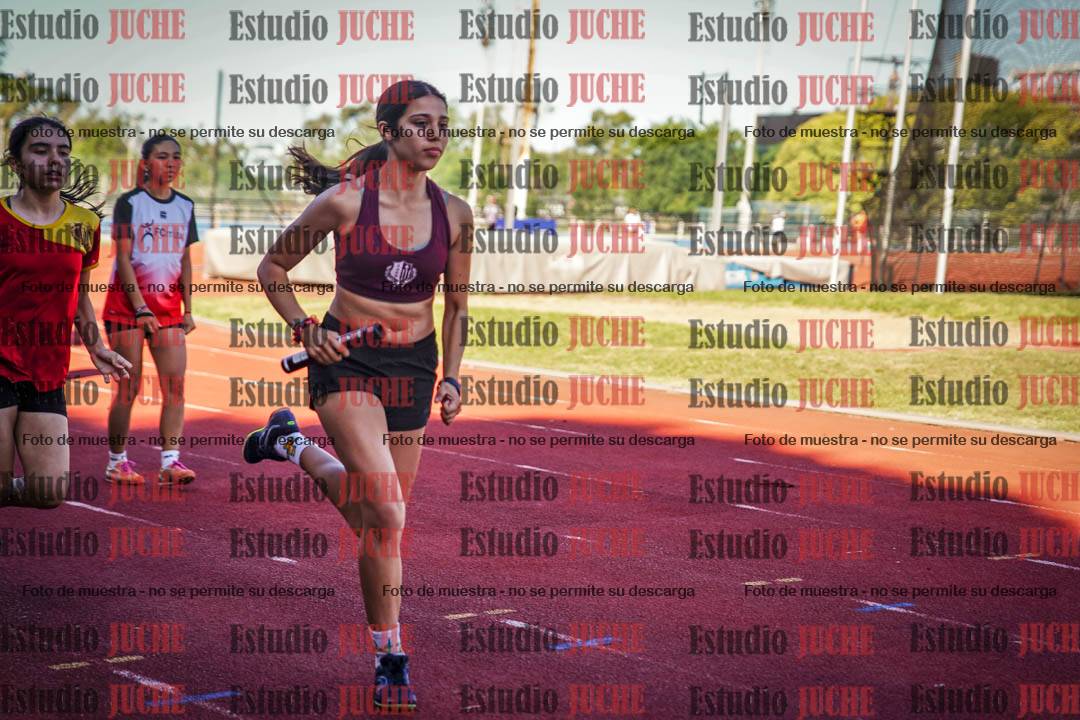 Fotos de las postas 5x80 m llanos de mujeres y varones