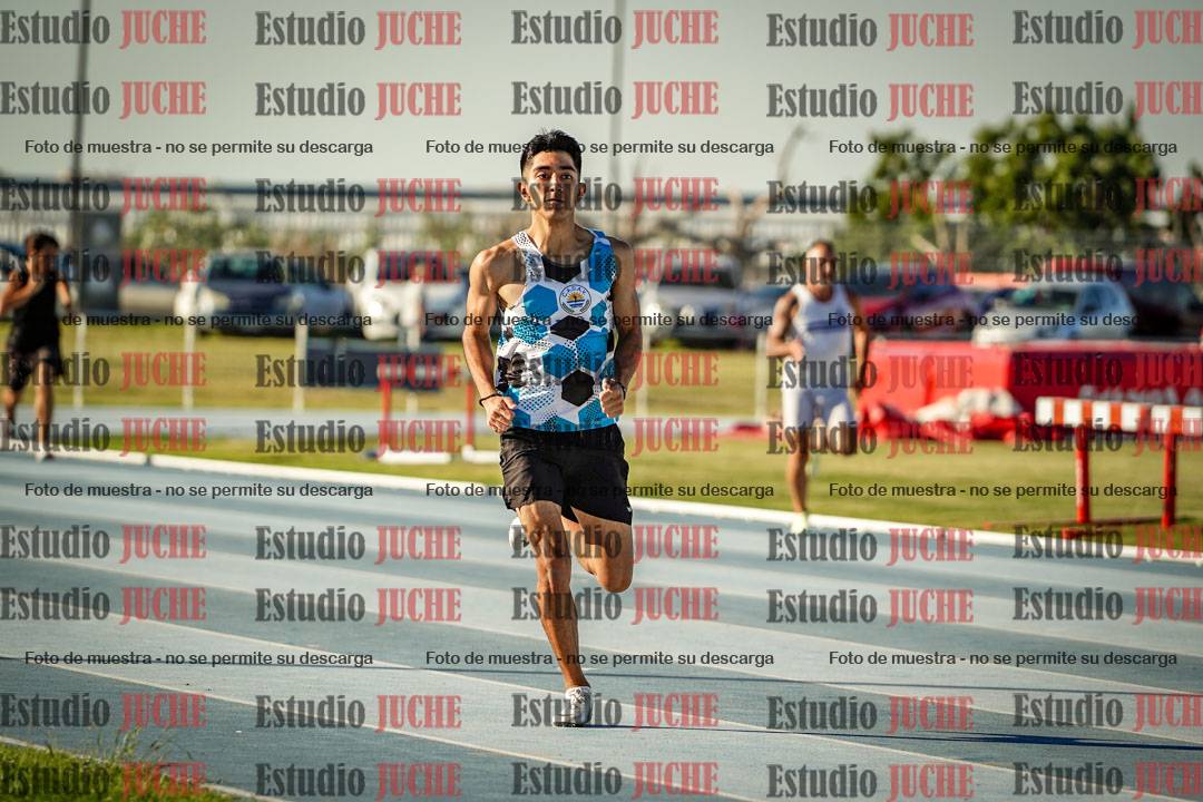 Fotos de los 400 m llanos de varones