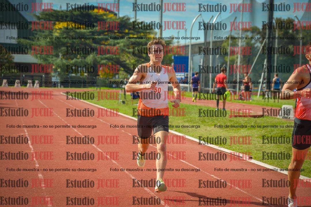 Fotos de los 800 m llanos de varones