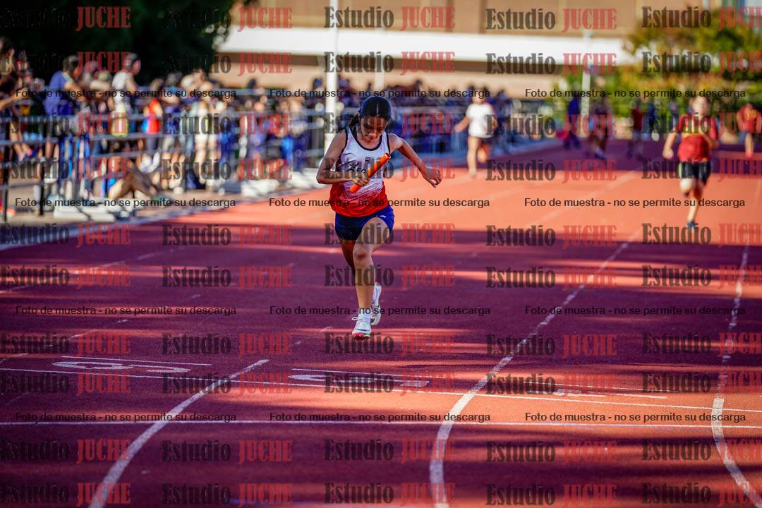 Fotos de las postas 5x80 m llanos de mujeres y varones