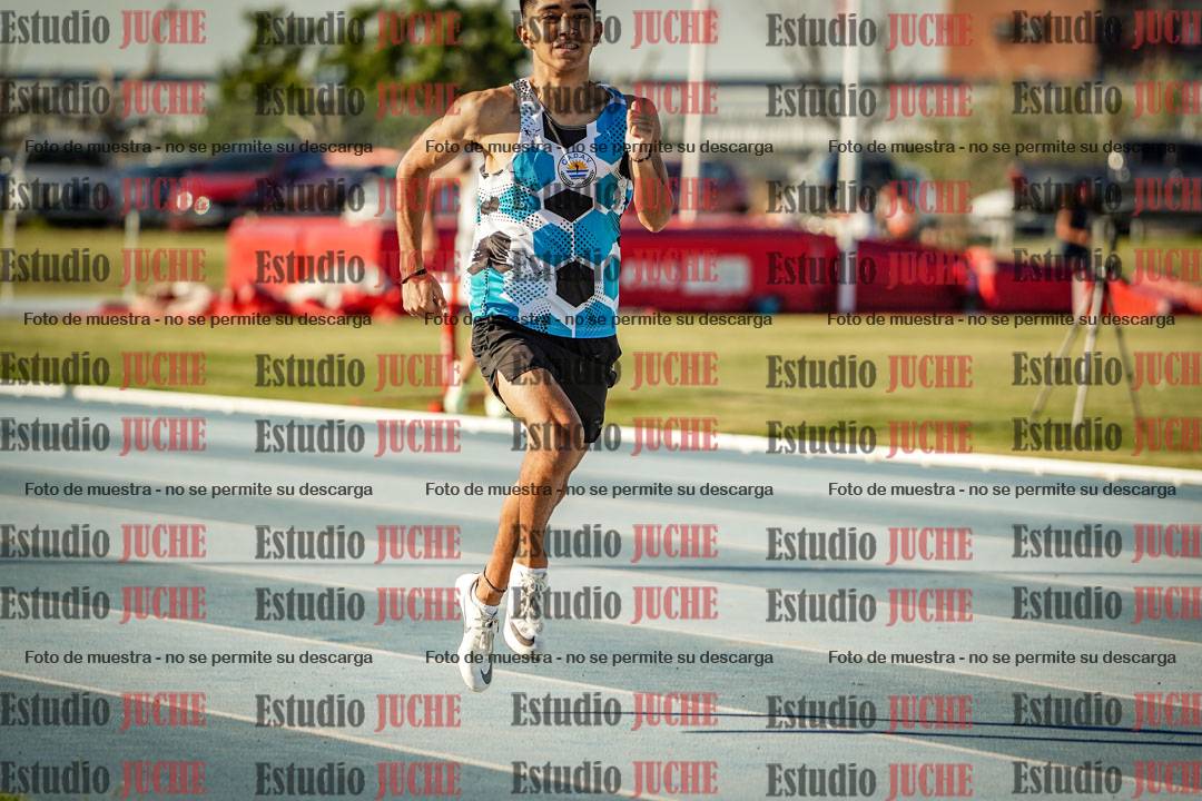 Fotos de los 400 m llanos de varones