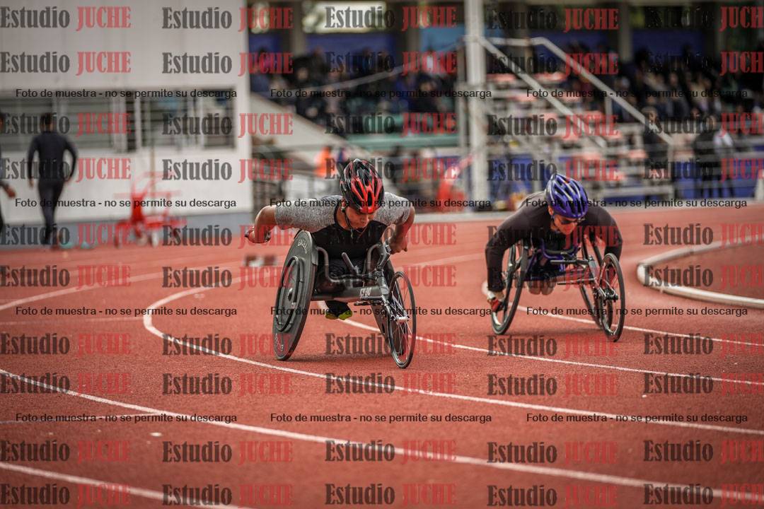 Fotos de los 400 m llanos de varones