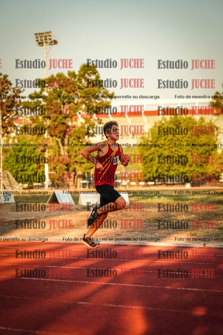 Fotos de los 2400 m llanos de varones