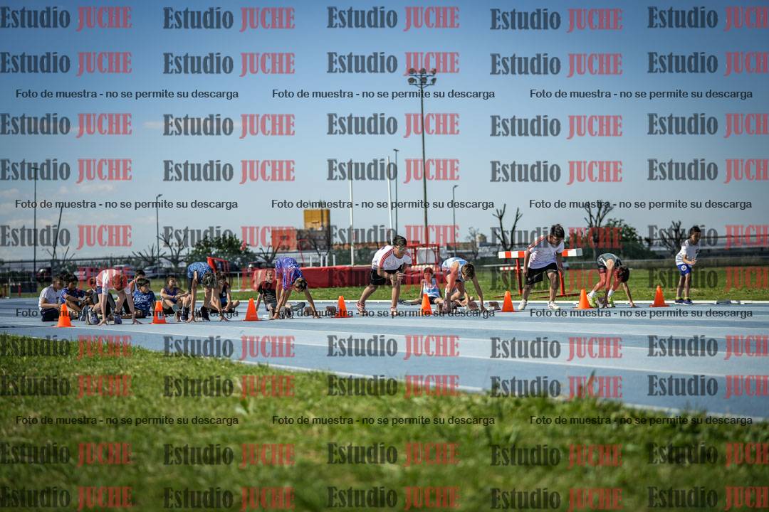 Fotos de los 50 m llanos de varones
