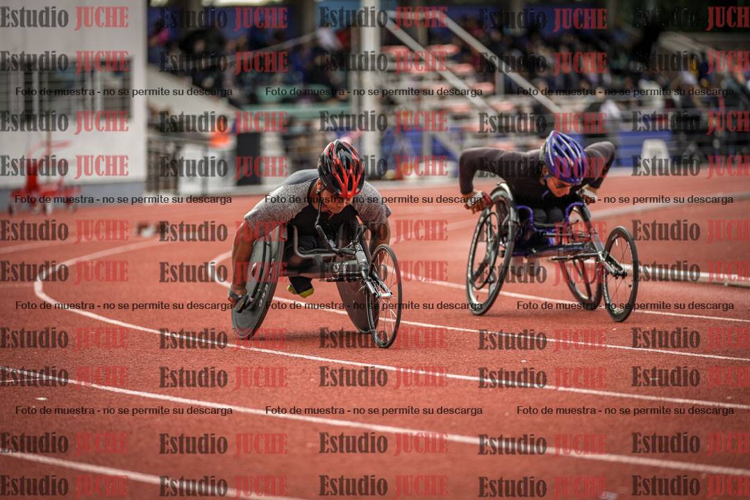 Fotos de los 400 m llanos de varones