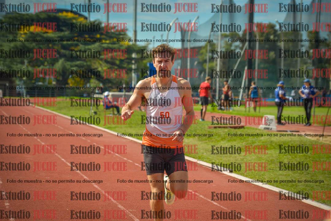 Fotos de los 800 m llanos de varones