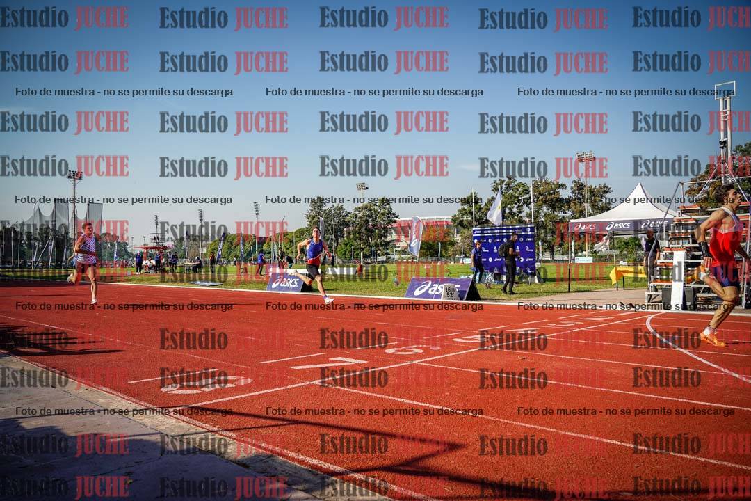 Fotos de los 400 m con vallas de varones