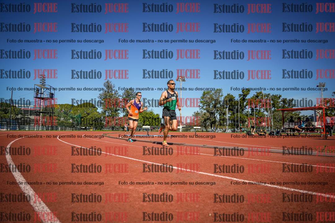 Fotos de los 5000 m llanos de mujeres y varones
