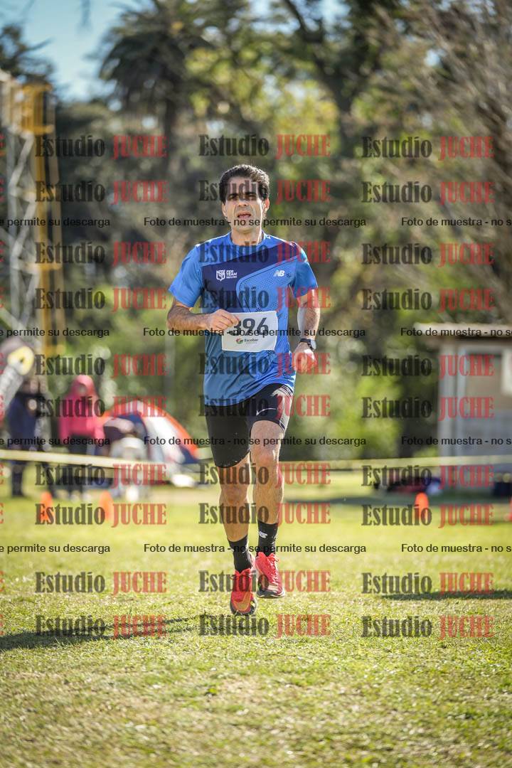 Fotos de la llegada del cross de 8000 m