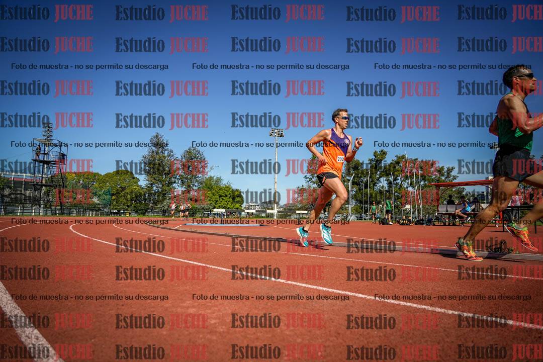 Fotos de los 5000 m llanos de mujeres y varones